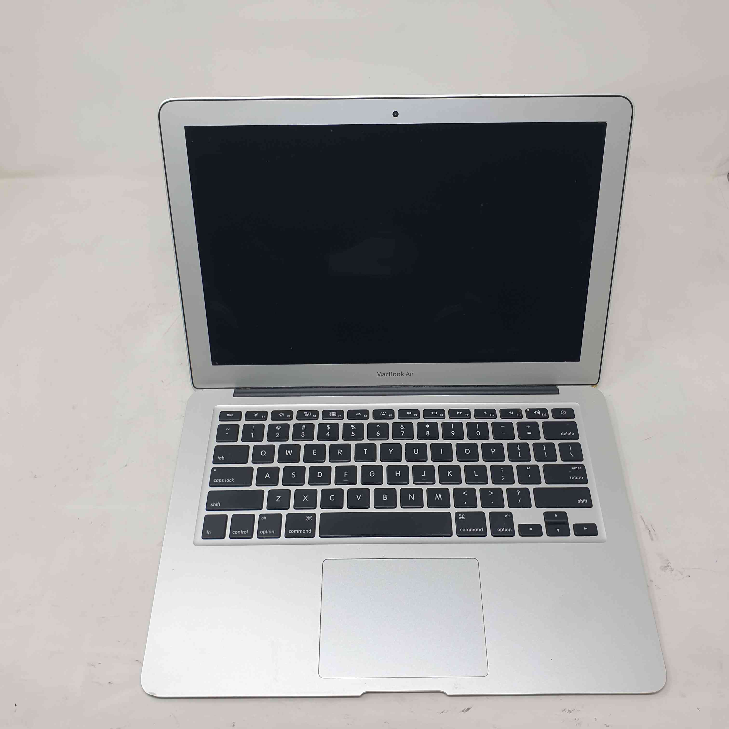 Macbook Air 13 2015 2015 Dual-Core Intel Core i5 1,6 GHz RAM 4GB SSD 128GB GRADO D