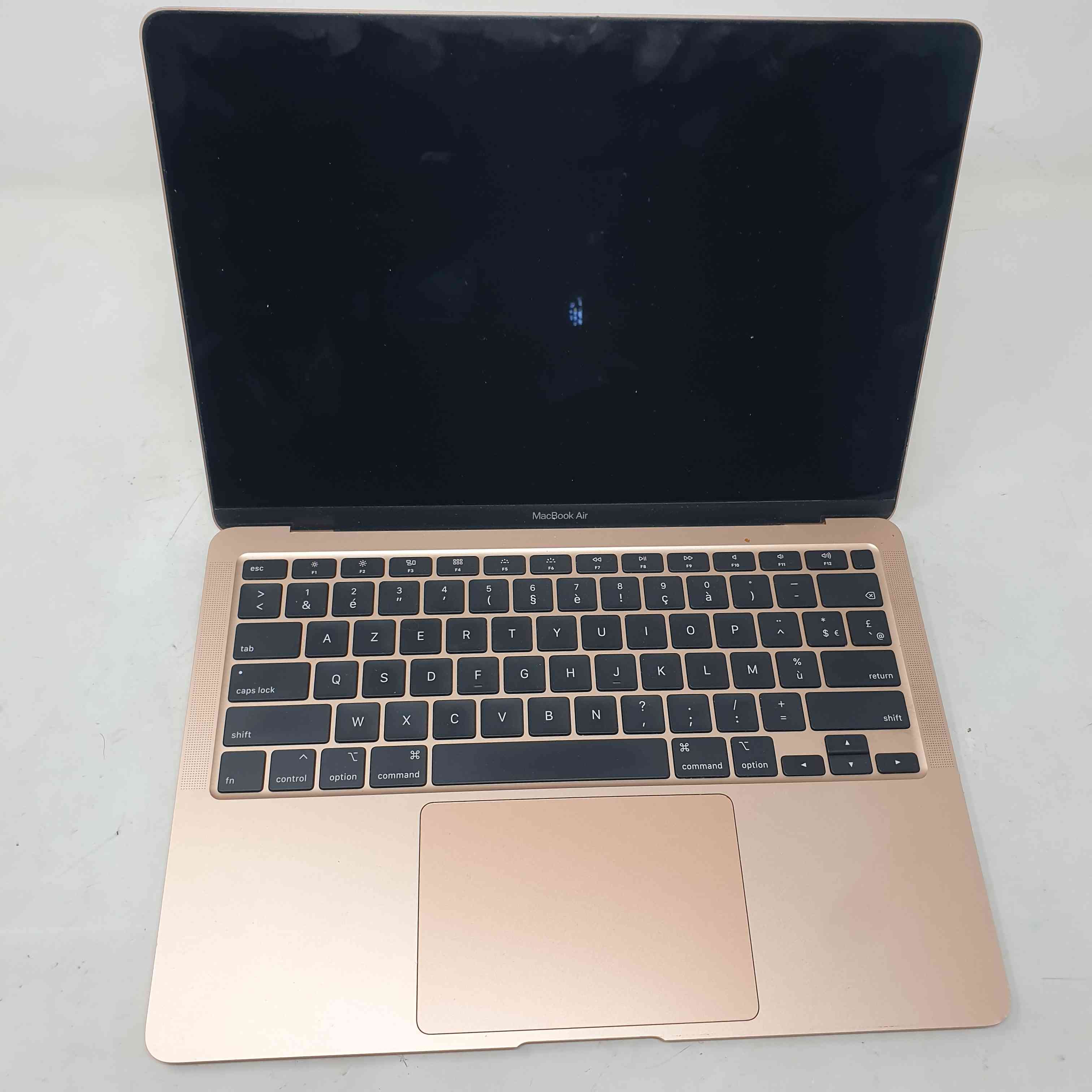 Macbook Air Retina 13 2020 2020 Dual-Core Intel Core i3 1,1 GHz RAM 8GB SSD 256GB GRADO D