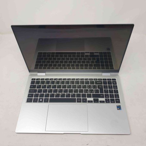 Samsung 0 11th Gen Intel Core i7-1165G7 2.80GHz RAM 16GB SSD 512GB GRADO A