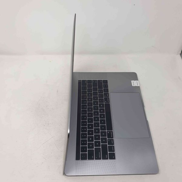 Macbook Pro 15" Retina A1707 Touch Bar 2016 Quad-Core Intel Core i7 2,6 GHz RAM 16GB SSD 250GB GRADO A - immagine 3