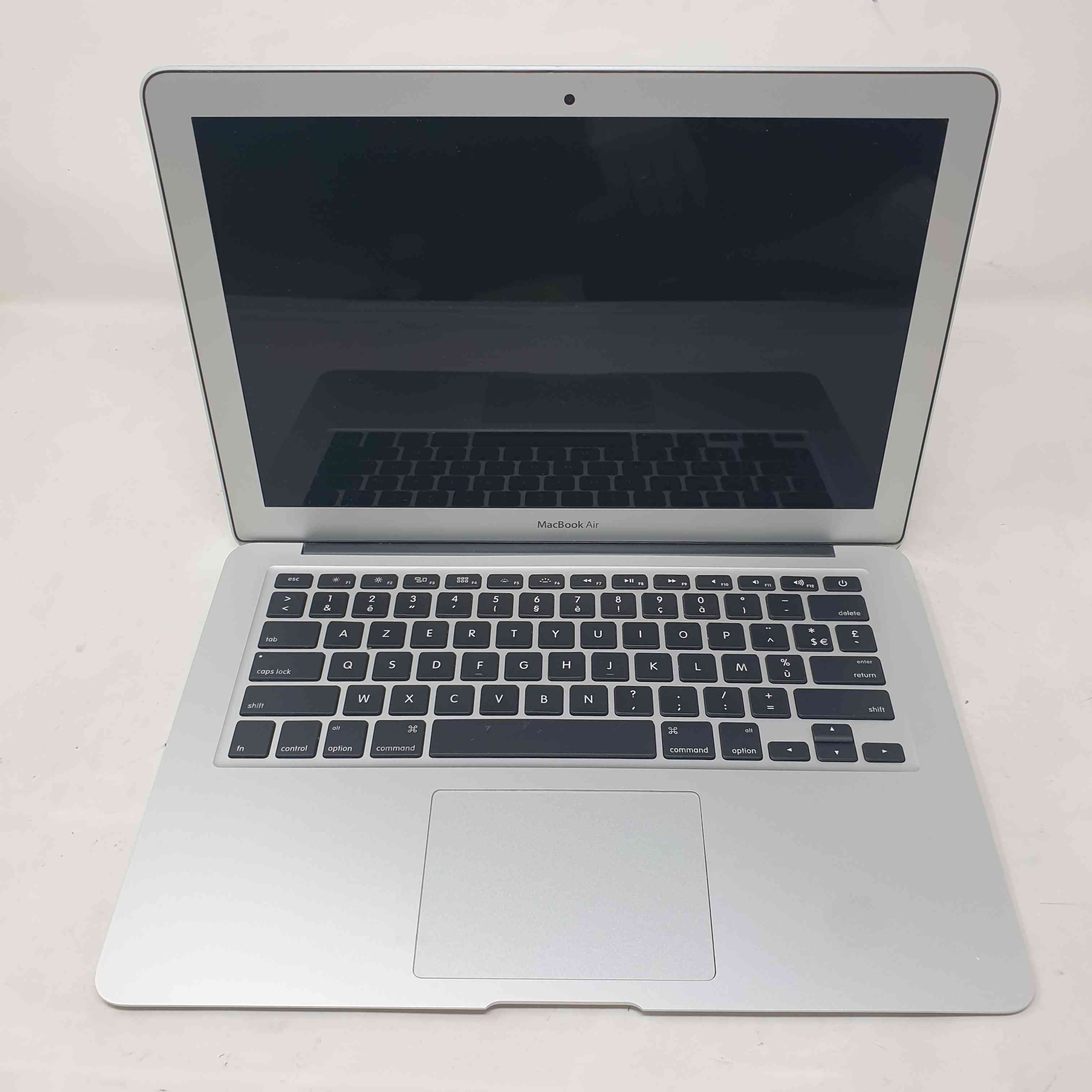 Macbook Air 13 2017 2017 Dual-Core Intel Core i7 2,2 GHz RAM 8GB SSD 250GB GRADO D