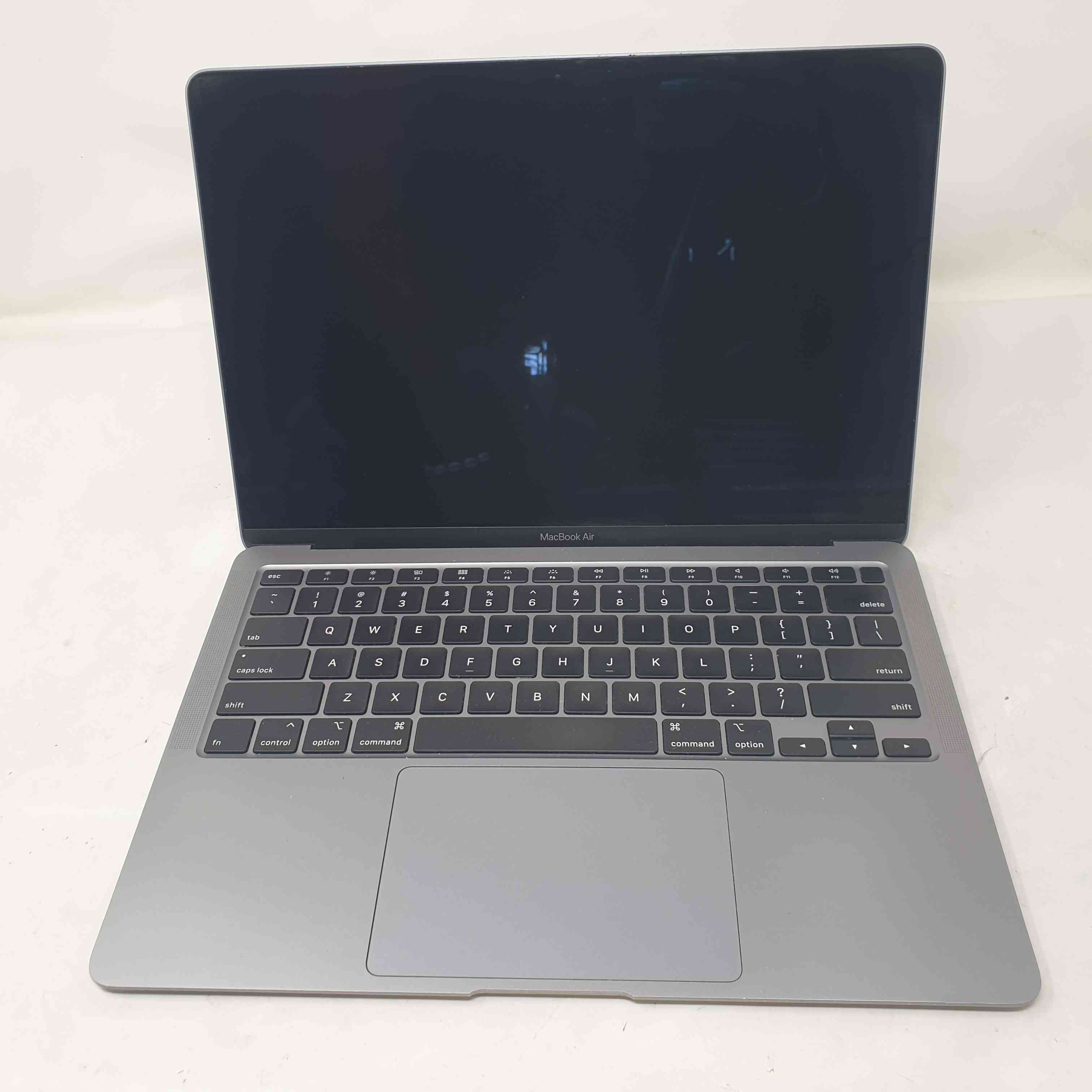 Macbook Air Retina 13 2020 2020 Quad-Core Intel Core i5 1,1 GHz RAM 8GB SSD 512GB GRADO D