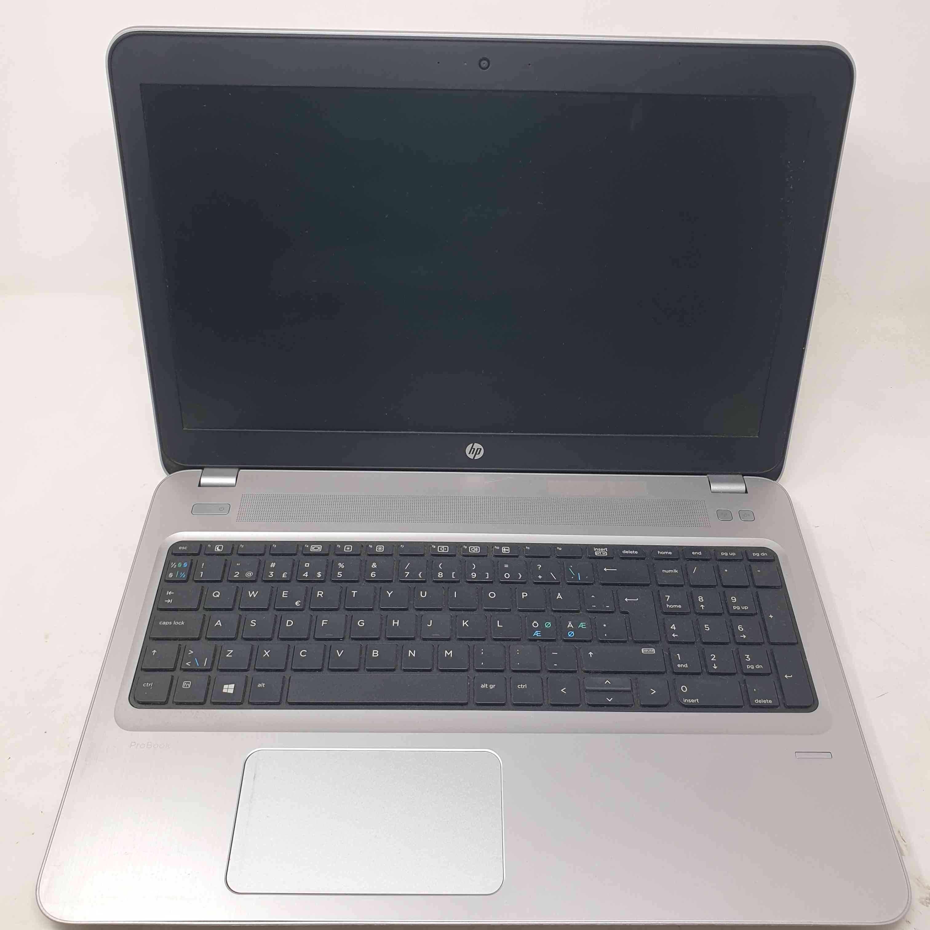 Hp Probook 455 G4 AMD A6-9210 RADEON R4, 5 COMPUTE CORES 2C+3G RAM 8GB SSD 128GB GRADO D