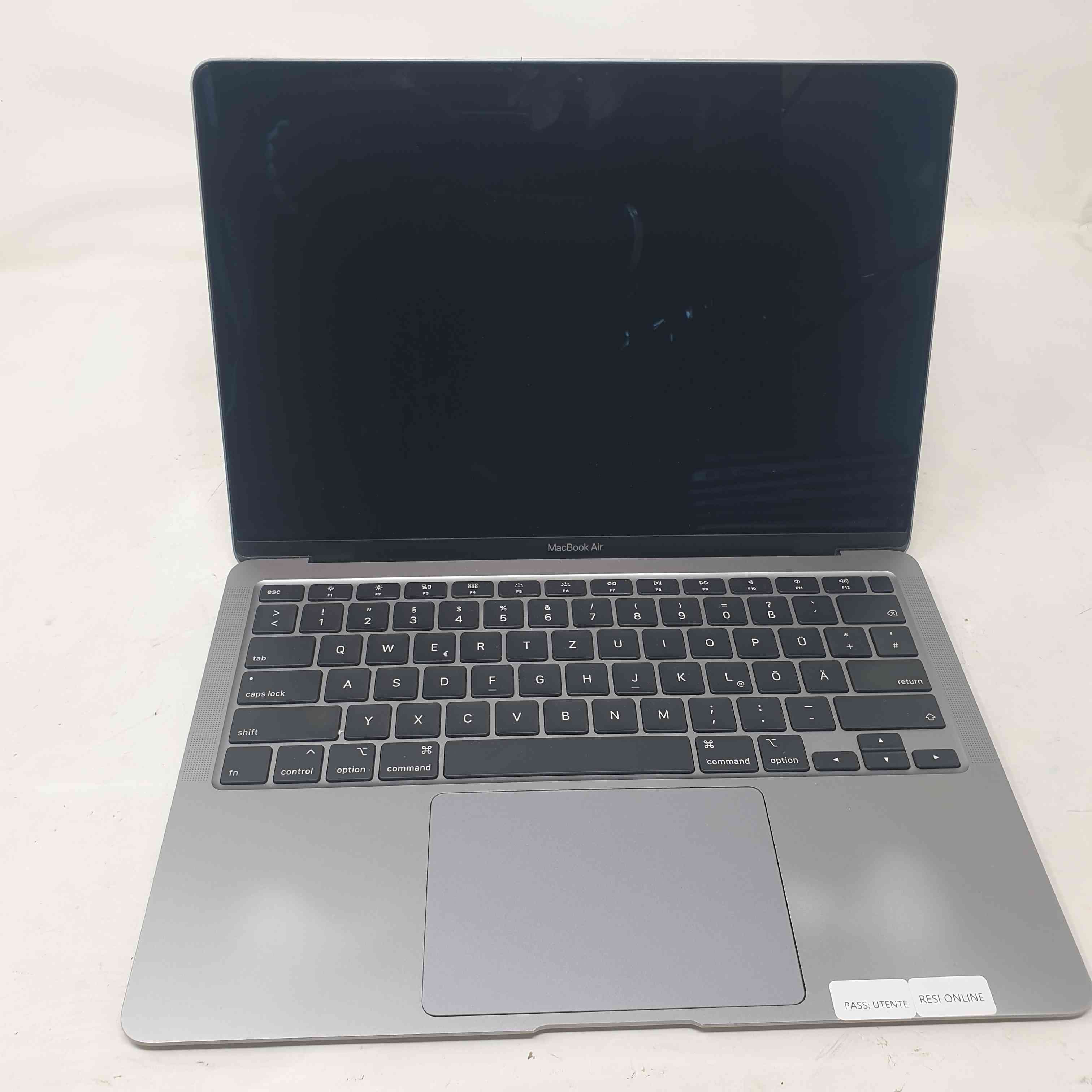 Macbook Air Retina 13 2020 2020 Dual-Core Intel Core i3 1,1 GHz RAM 8GB SSD 256GB GRADO D