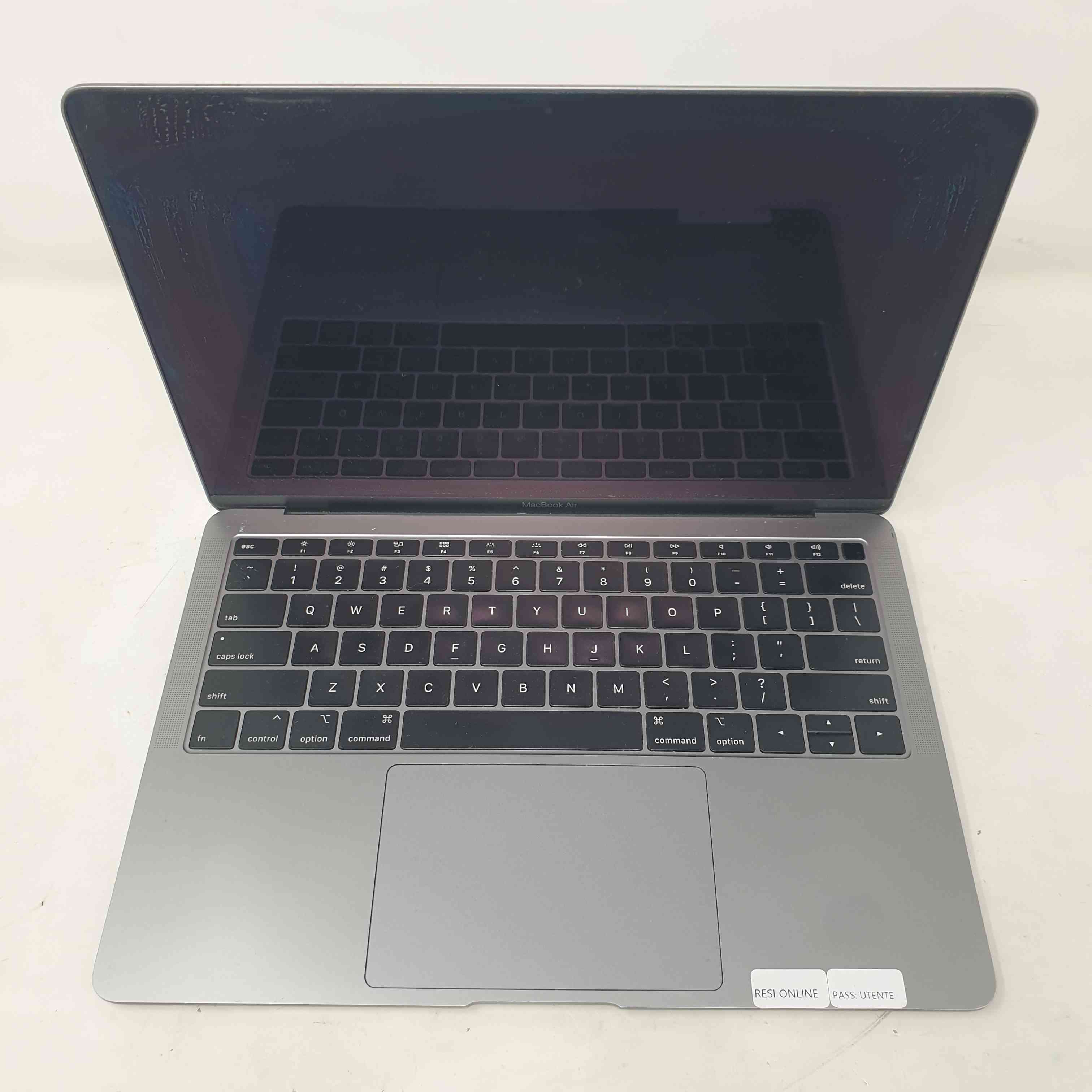 Macbook Air Retina 13 2019 2019 Dual-Core Intel Core i5 1.6 GHz RAM 8GB SSD 500GB GRADO D