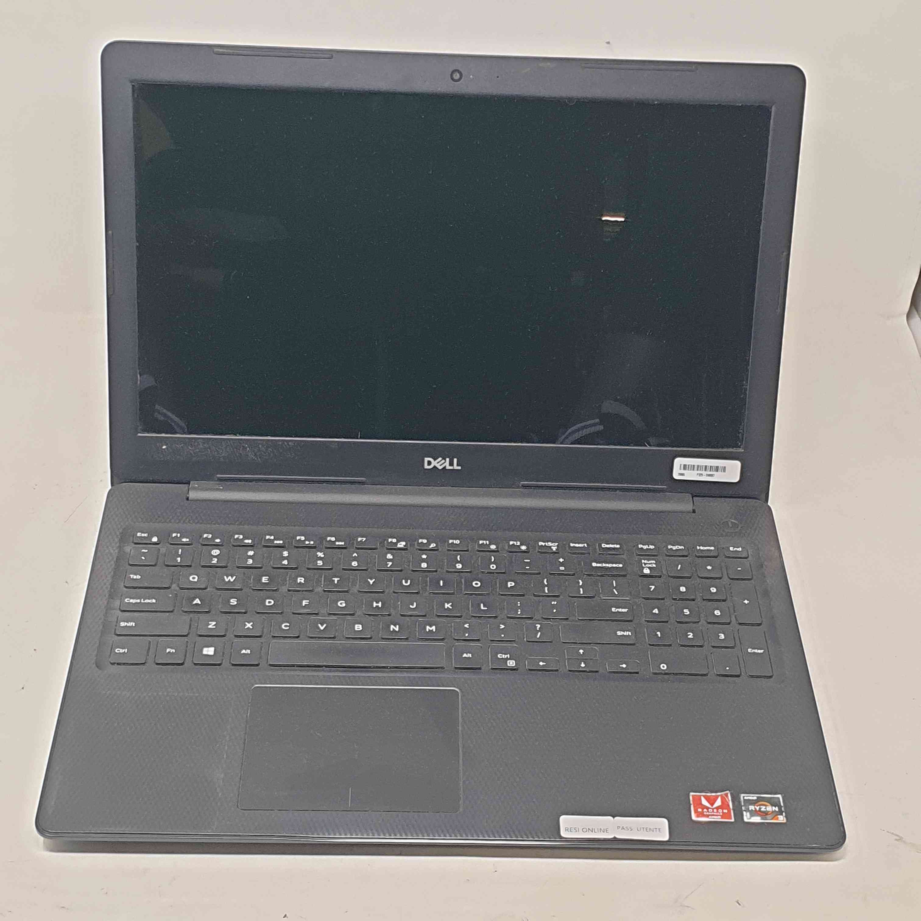 Inspiron 3585 AMD Ryzen 3 2200U with Radeon Vega Mobile Gfx RAM 8GB SSD 256GB GRADO C