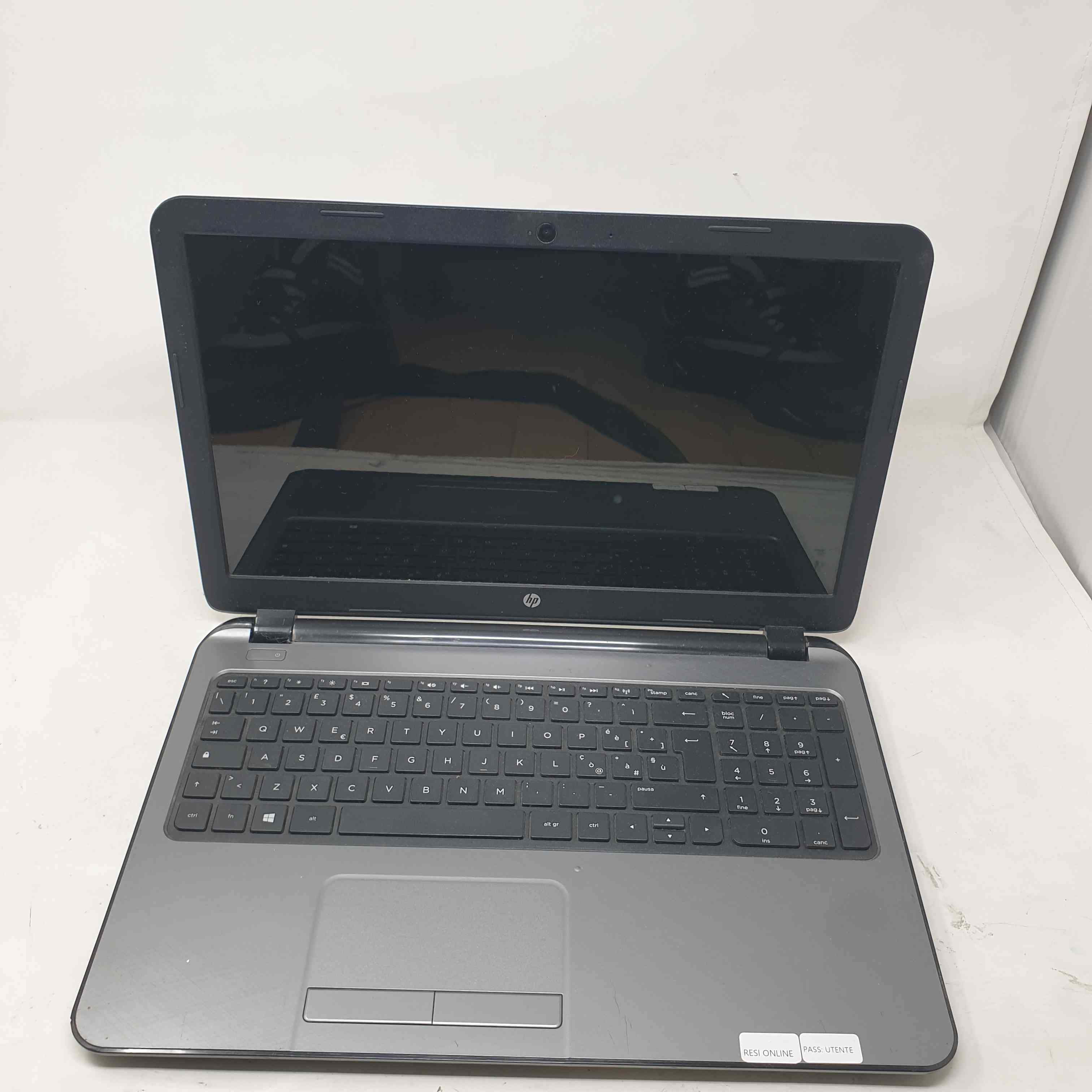Hp 15 Notebook Pc AMD A4-5000 APU with Radeon HD Graphics RAM 8GB SSD 240GB GRADO D