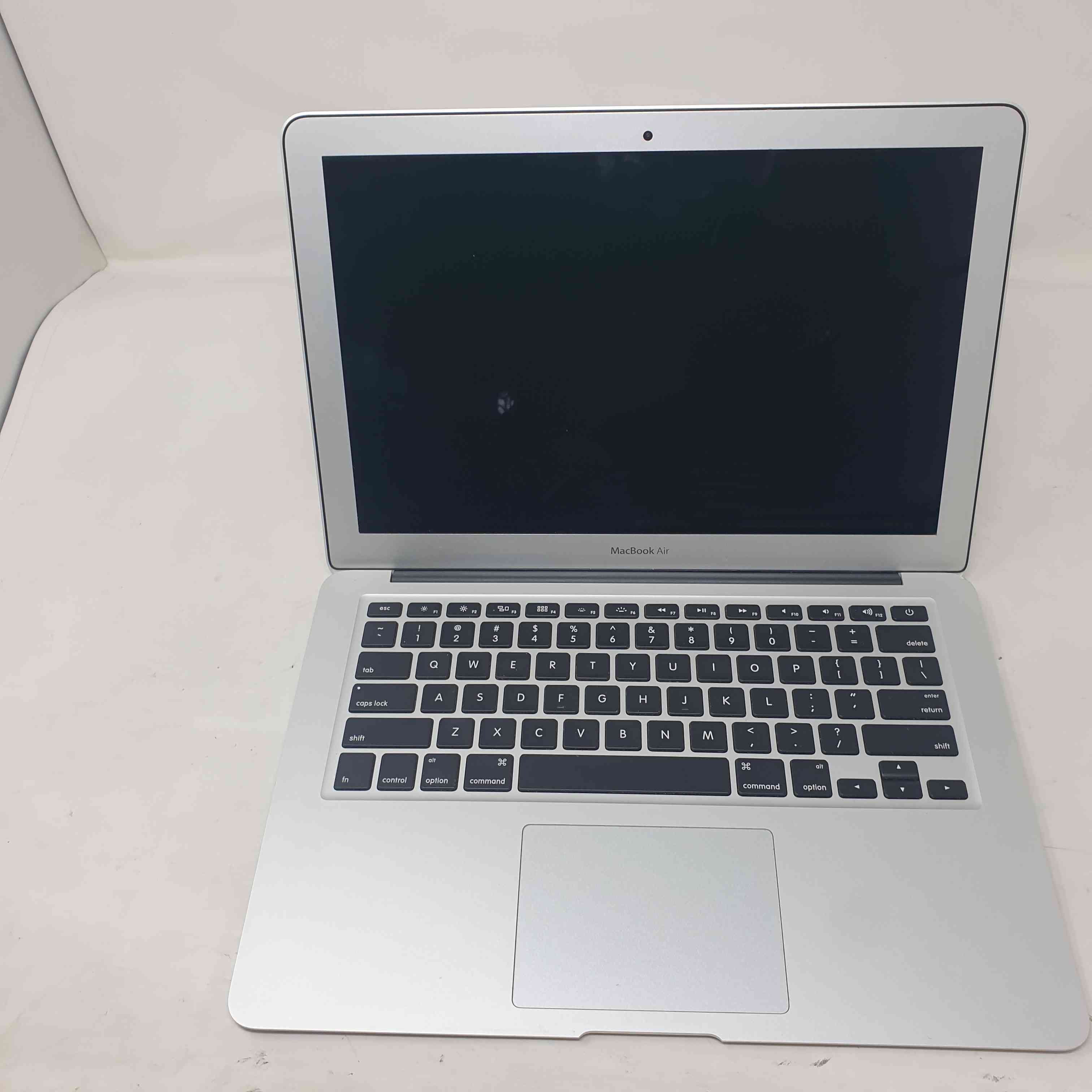 Macbook Air 13 2017 2017 Dual-Core Intel Core i7 2,2 GHz RAM 8GB SSD 512GB GRADO C