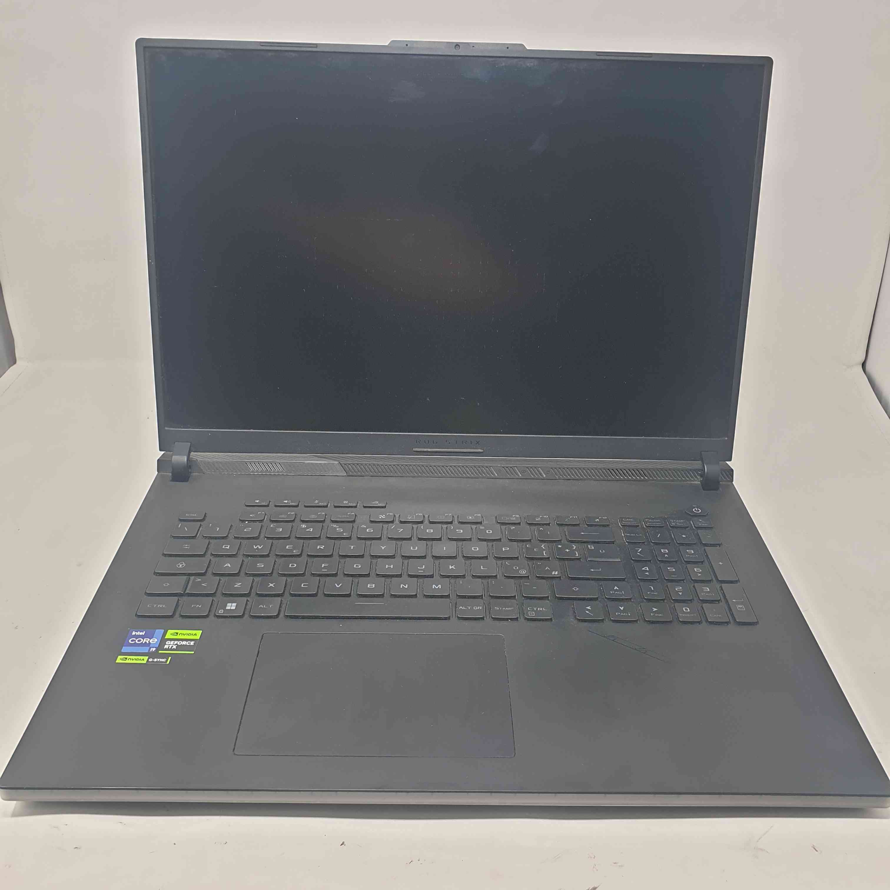Rog Strix G834jy_G834jy 13th Gen Intel Core i9-13980HX RAM 32GB SSD 1TB GRADO B